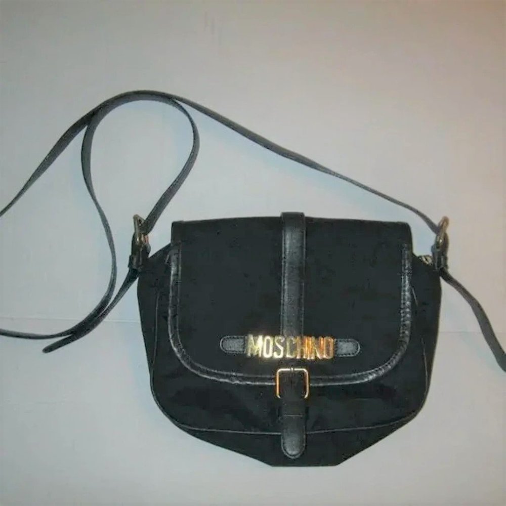 ❤️MOSCHINO REDWALL Flap Nylon Slide Gold Letters Logo Crossbody Bag Purse